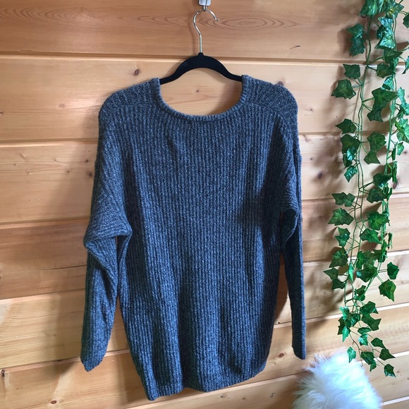 Brandy Melville Gray Sweater - Picture 4 of 4